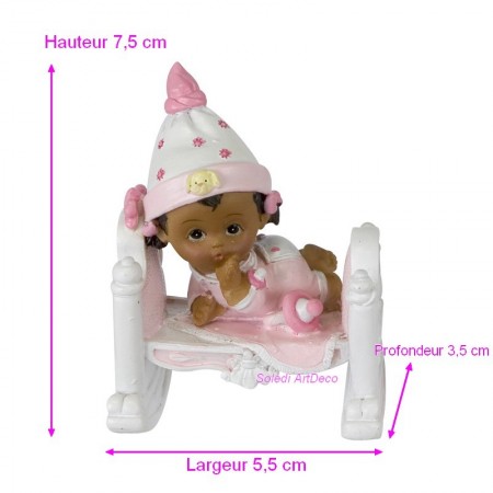 Bébé Fillette avec doudou éléphant rose, 5,5 x 5,2 x 3,6 cm, Petite figurine en résine de décoration