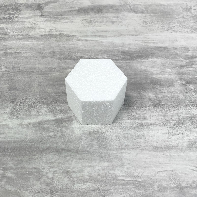 Socle plat Hexagonal 2D Polystyrène, Largeur 10 cm, 6 cotés à 5cm, épaisseur 7cm