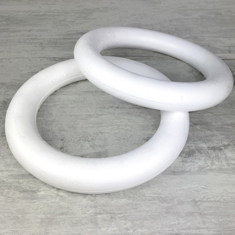 Set mit 2 großen Ringen / Kronen aus styropor, Durchmesser 43 cm, hohe Materialdichte