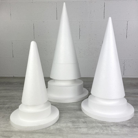 Lot de 3 Cônes en polystyrène à pied, h. 63, 49 et 37 cm, avec supports, à décorer