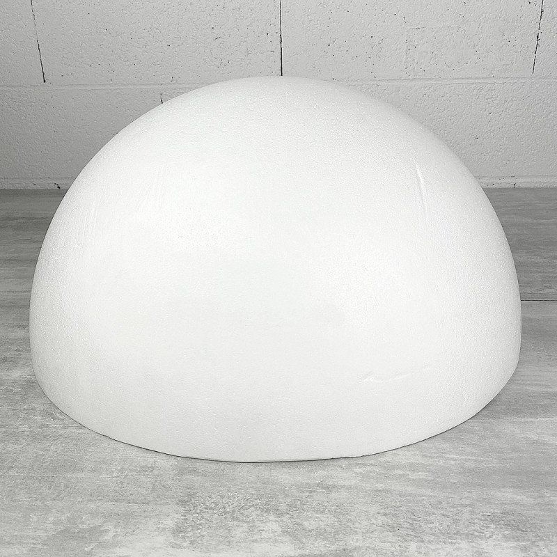 Demi-Sphère de 50 cm de diamètre, avec impacts, creux en polystyrène, hauteur 25 cm, pour centre de table