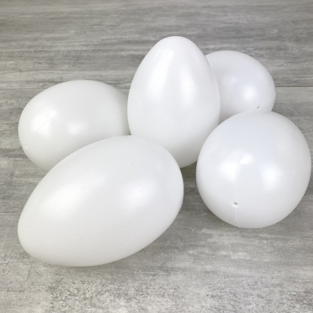 Lot de 5 grands Oeufs en plastique blanc, haut. 14 cm, avec trou de suspension, non séparables, à décorer