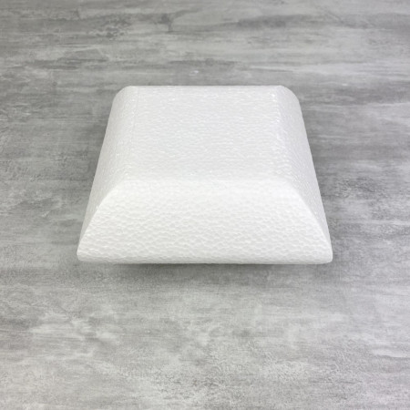 Socle Coussin en polystyrène blanc, Largeur 15 cm x Epais. 7cm, 28 kg/ m3, dummy pour centre de table