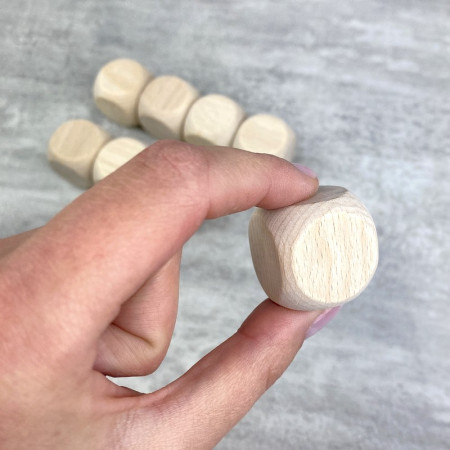 Lot de 20 Cubes en bois de hêtre, 2,5 cm, non traité, blanchi, dés de 25 mm à customiser