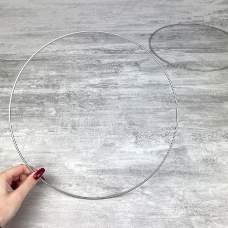 Set aus 2 Kreisen aus grauem Metall, Durchm. 30 cm für Lampenschirm, silberne Epoxidringe Traumfänger