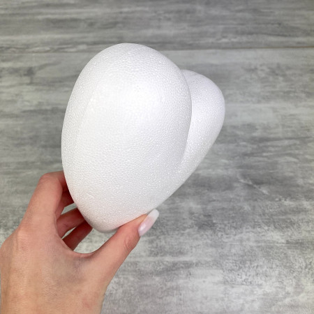 Coeur 3D bombé en polystyrène, dim. 15 cm, épais. 6,5 cm, densité supérieure
