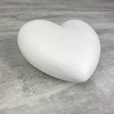 Coeur 3D bombé en polystyrène, dim. 15 cm, épais. 6,5 cm, densité supérieure