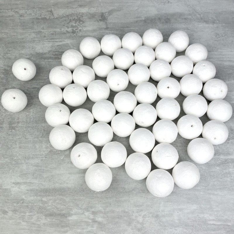 Lot de 50 Boules de 4 cm en ouate de cellulose, Billes blanches en coton compressé de 40 mm avec trou