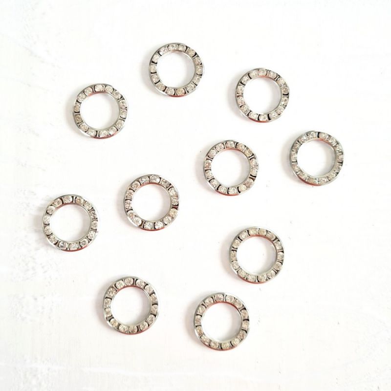 Lot de 10 anneaux argentés avec strass, diamètre 2 cm, à éparpiller ou coller, pour cérémonie de mariage