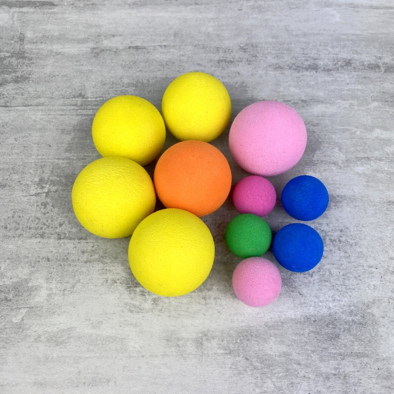 Lot de 11 petites boules en caoutchouc mousse, 2 cm et 3,5 cm, Creasoft, Couleurs assorties