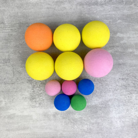 Lot de 11 petites boules en caoutchouc mousse, 2 cm et 3,5 cm, Creasoft, Couleurs assorties