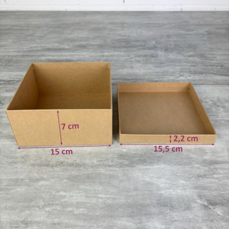 Große Box quadratisch, mit Deckel, in Pappkarton, Seite 15,5 cm und 7,5 cm hoch