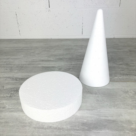Cône en polystyrène h. 28 cm avec support, disque diam. 20 cm, h. totale 33 cm, à décorer