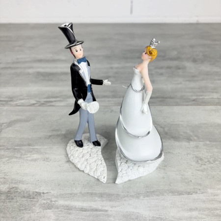 Hochzeitspaar, aus Kunstharz, Herzsockel, Höhe 13,5 cm, Hochzeitstortenfiguren