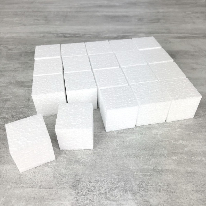 Set aus 20 kleine Styroporwürfel 4x4cm, kleine weiße Styroporblöcke zum Dekorieren