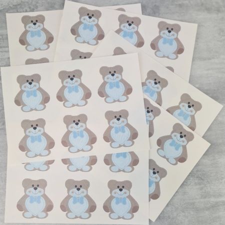 Planche de 12 marques places papier cartonné Teddy l'Ourson brun et coeur bleu, Haut 6x Larg. 5cm